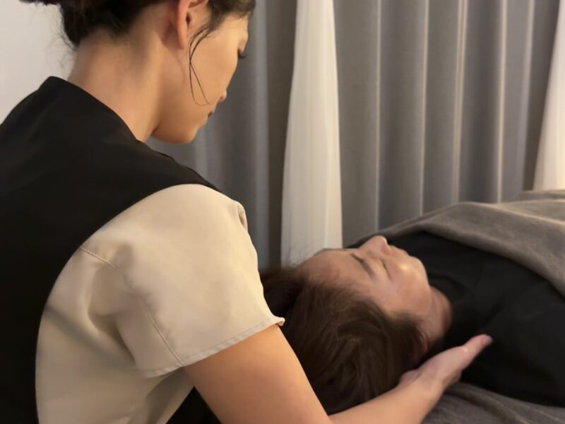 不眠スコア8点のママさんが体験！ドライヘッドスパで心と体が軽くなる